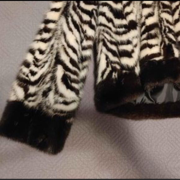 Custom Striped Mink Fur Cropped Jacket with Hood - Picture 4 of 6